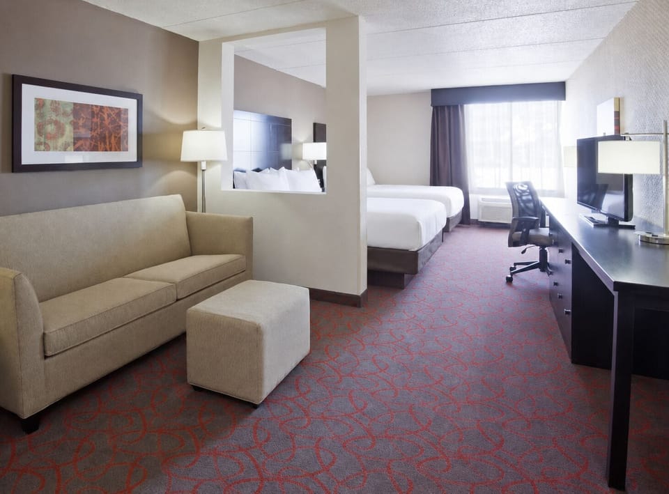 Premium bedding, pillowtop beds, in-room safe, desk