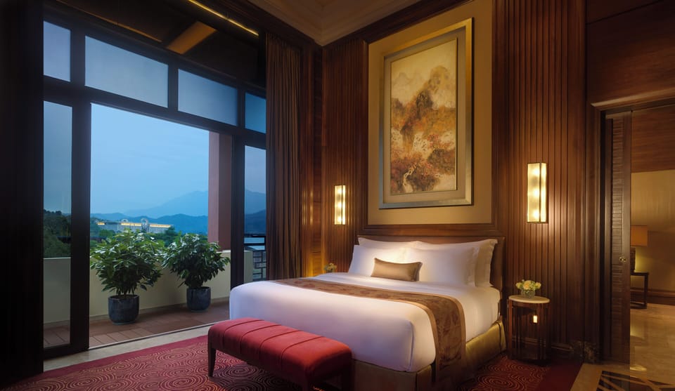 Chalet Suite B (King Bed) (Private Sauna, High view terrace) | Minibar, in-room safe, blackout drapes, soundproofing