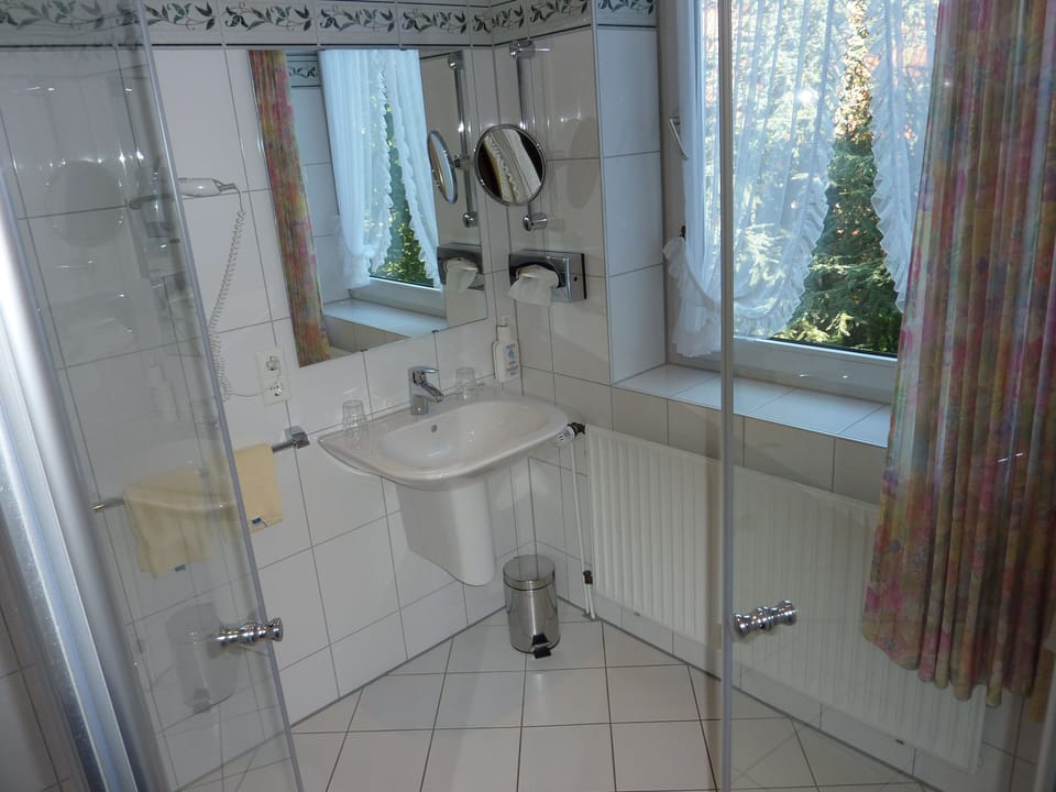 Single Room | Bathroom sink