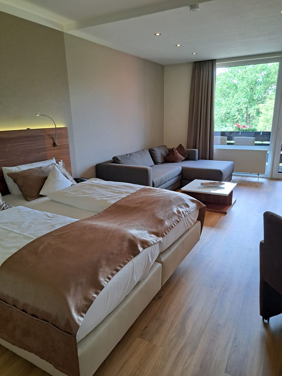 Deluxe Double Room, Non Smoking, Balcony | In-room safe, desk, laptop workspace, free WiFi