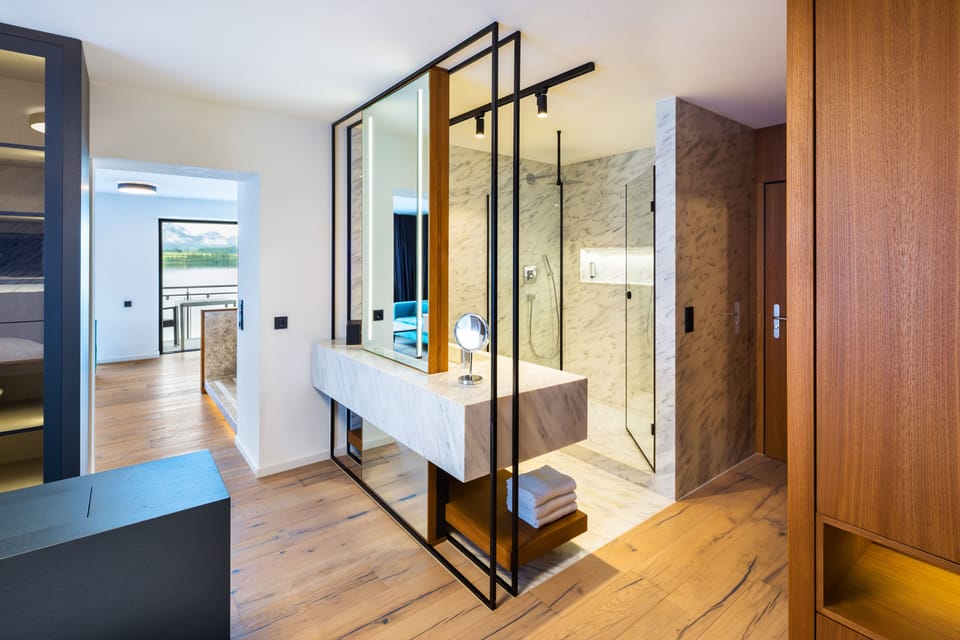 Shower, free toiletries, hair dryer, bathrobes