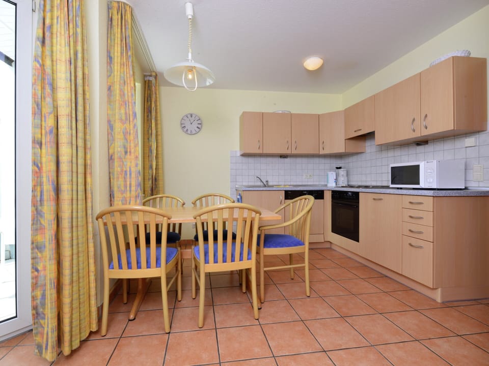 Apartment | Dining