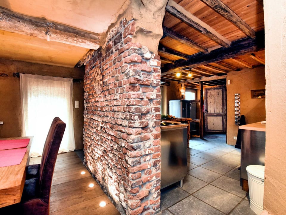 House | Dining