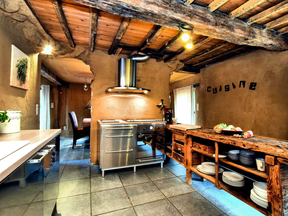 House | Private kitchen | Highchair