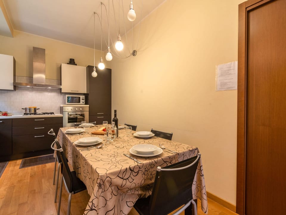 Apartment | Dining