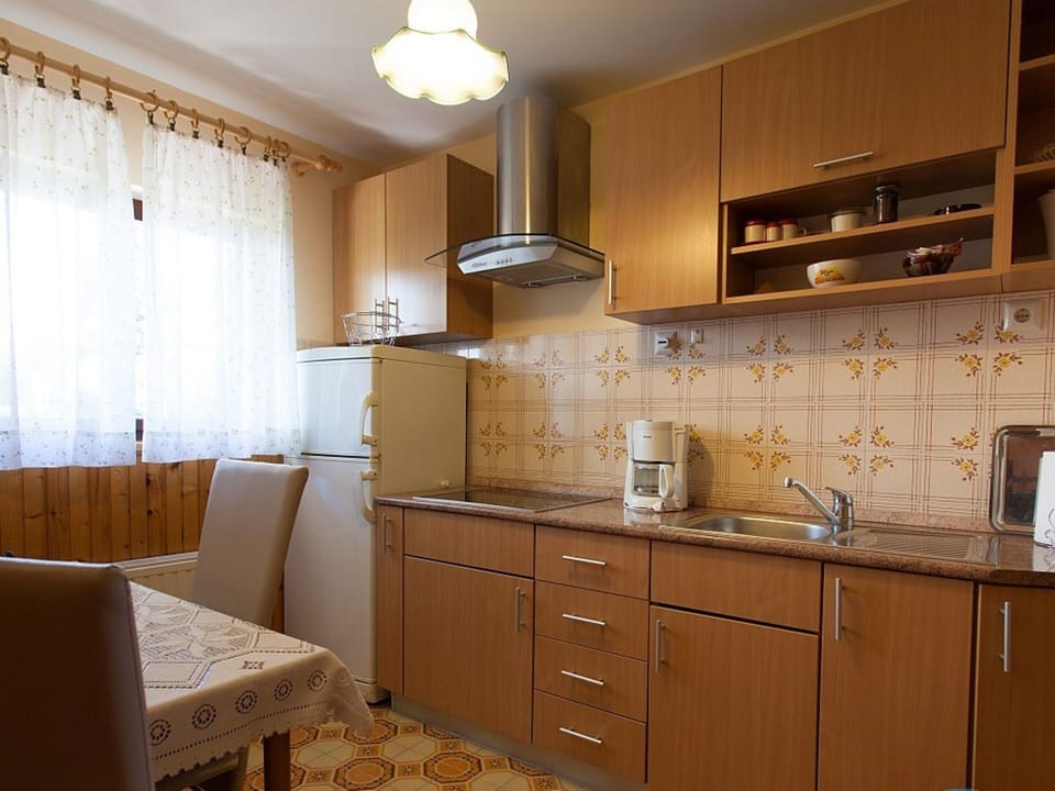 Apartment | Private kitchen | Electric kettle