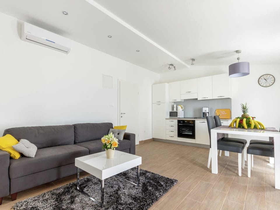Apartment | Private kitchen | Dishwasher
