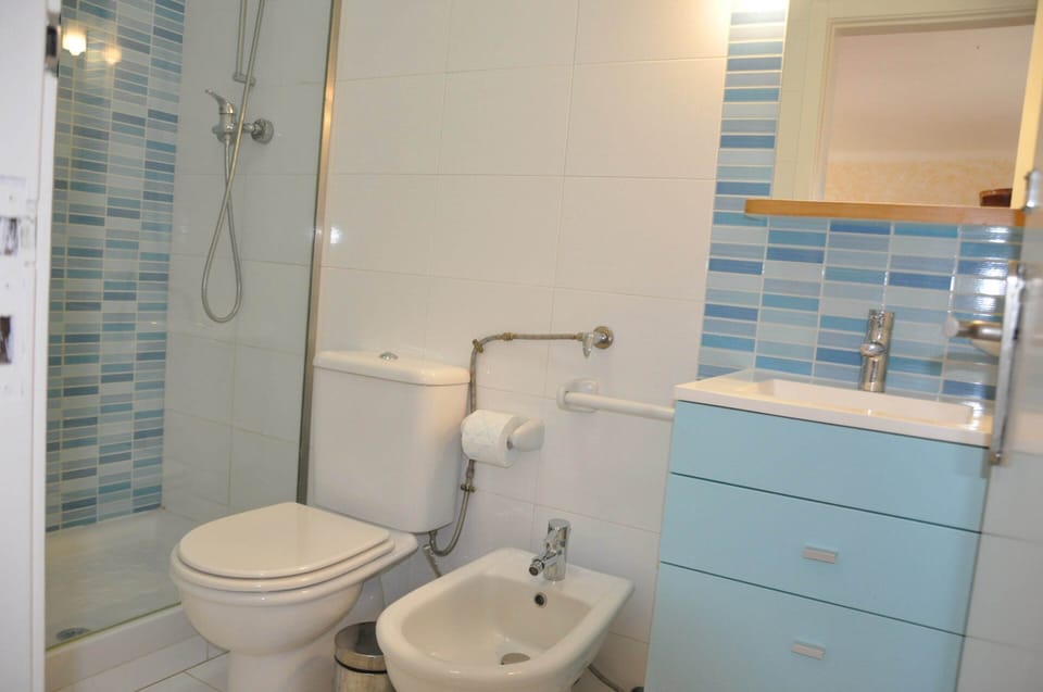 Horacio Villa is Located near Center of Vilamoura Villa in Quarteira