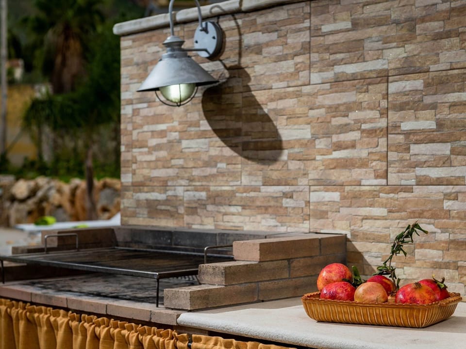 Villa | Private kitchen | Electric kettle, highchair, cookware/dishes/utensils