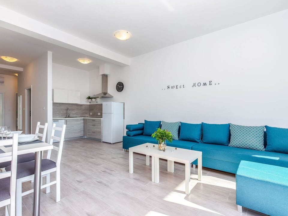 Villa | Dining