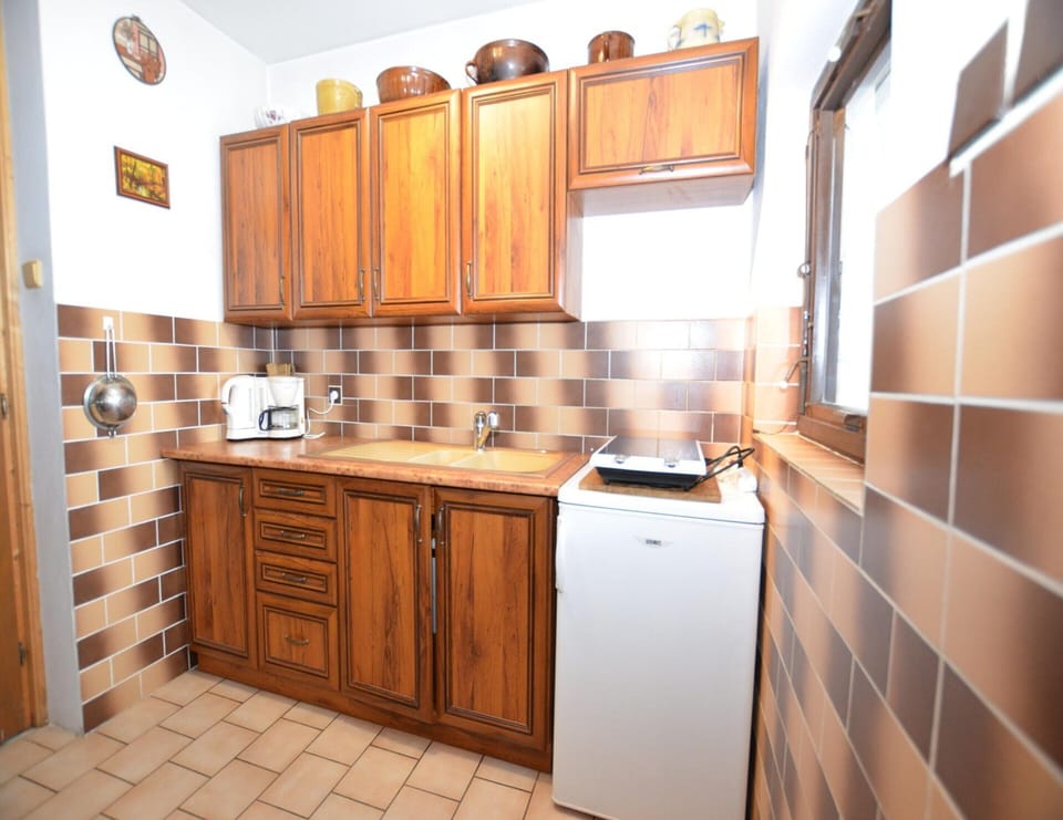 Chalet | Private kitchen | Cookware/dishes/utensils