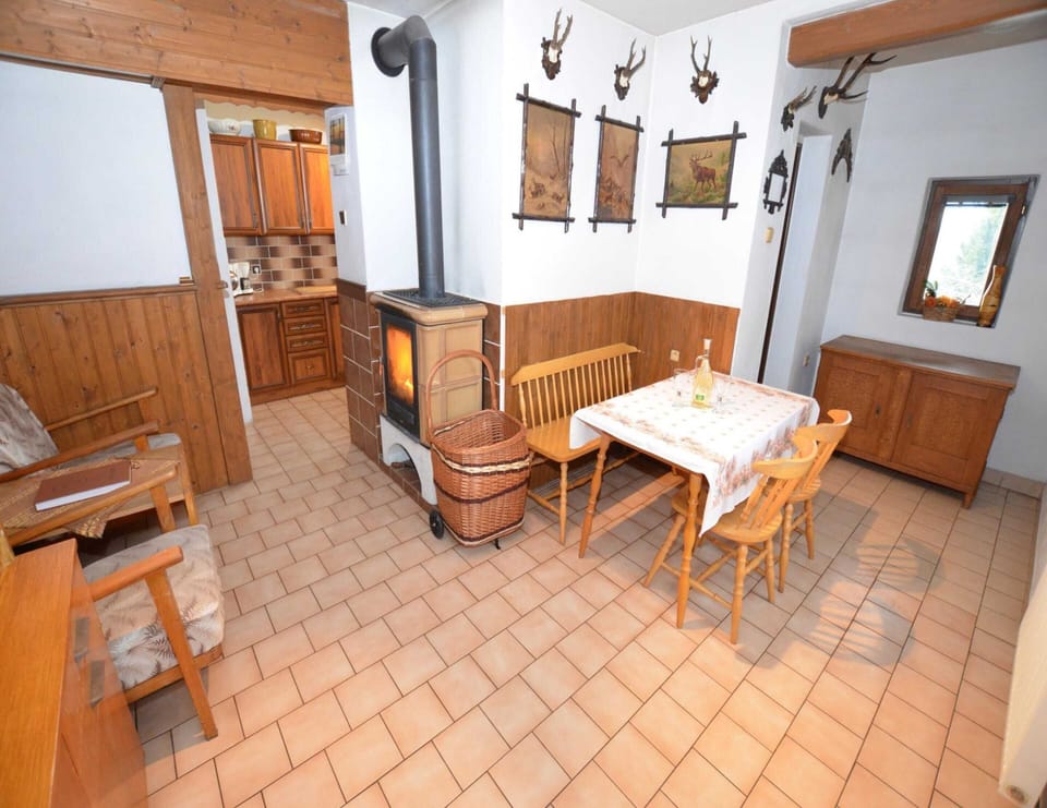 Chalet | Dining
