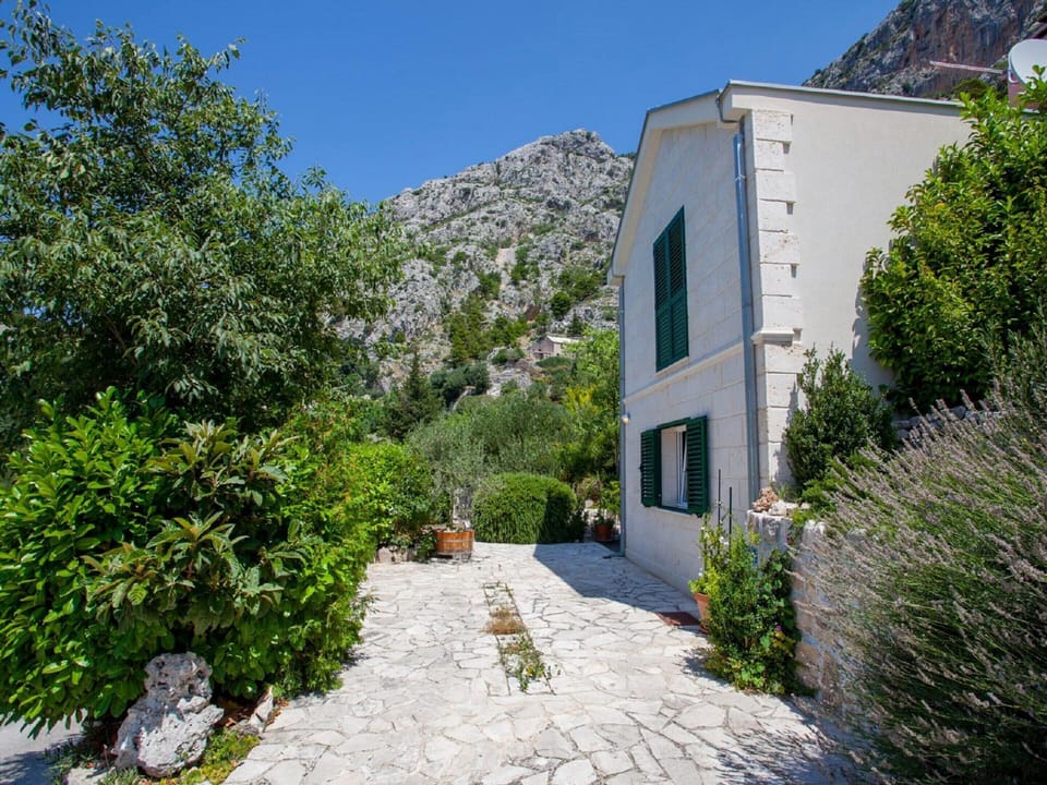 House | Exterior