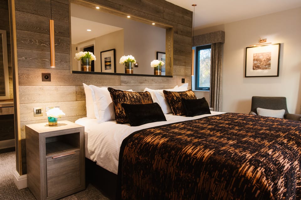 Premium bedding, individually decorated, individually furnished, desk