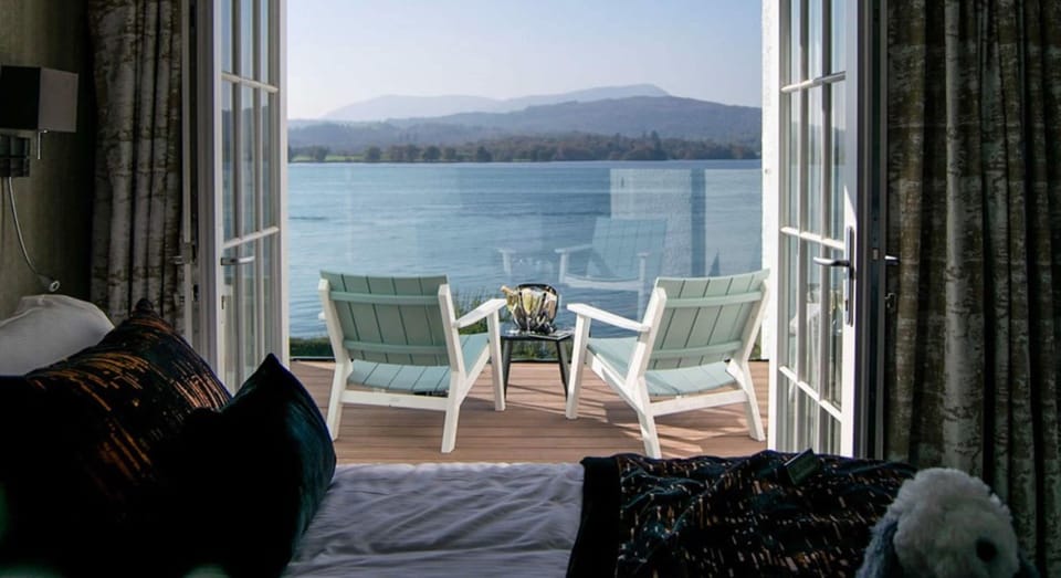 Hazel Lake View with Balcony | Premium bedding, individually decorated, individually furnished, desk