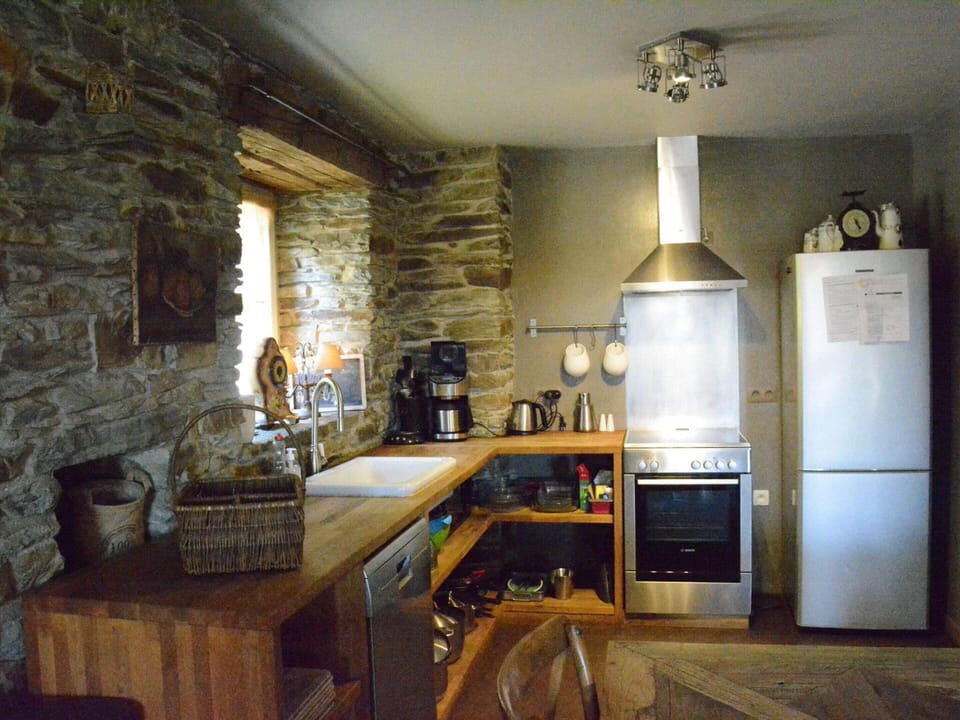 Cottage | Private kitchen | Highchair