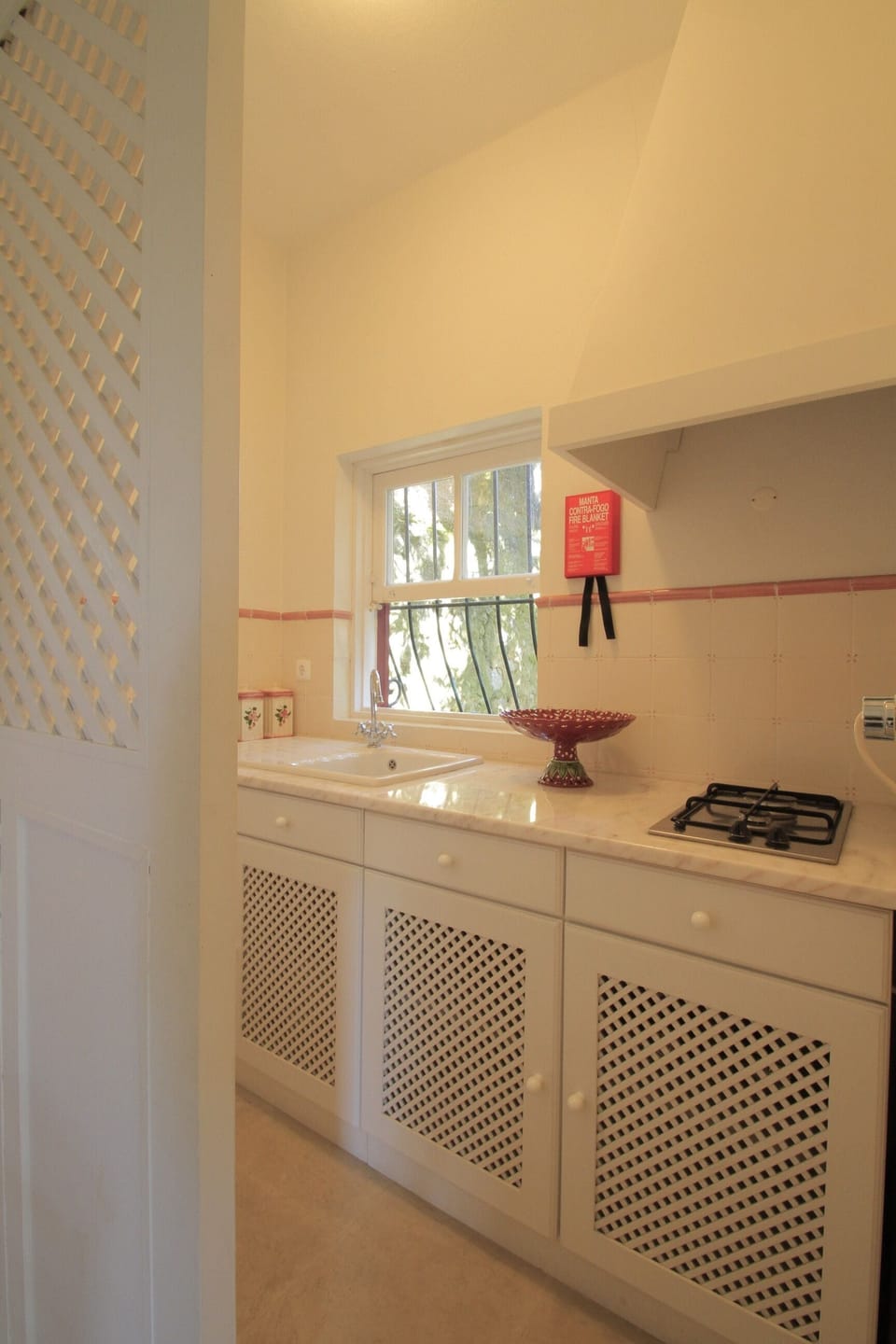 Comfort Studio | Private kitchenette | Fridge, microwave, stovetop, toaster