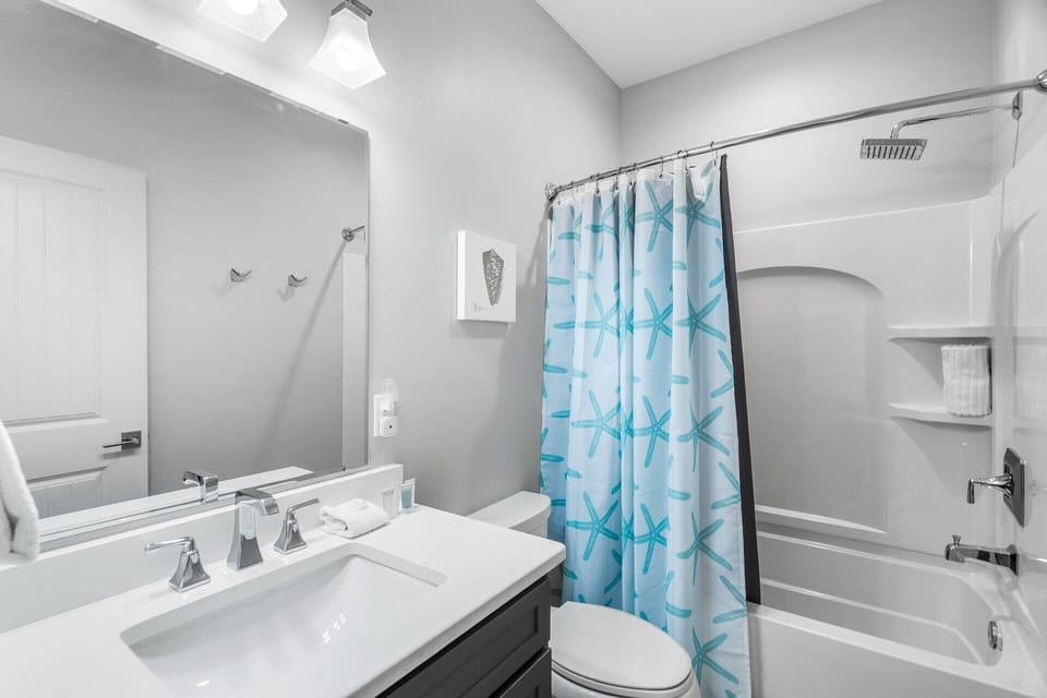 King Suite | Second Floor