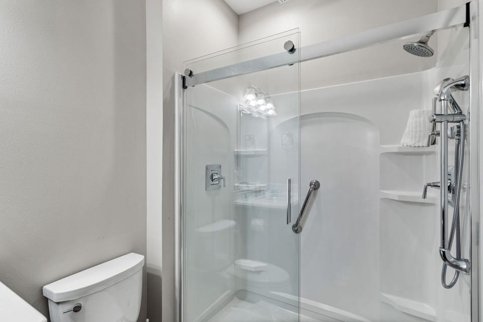 King Suite | First Floor