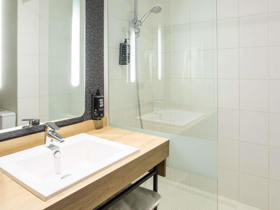 Standard Double Room, 1 Double Bed | Premium bedding, desk, blackout drapes, soundproofing