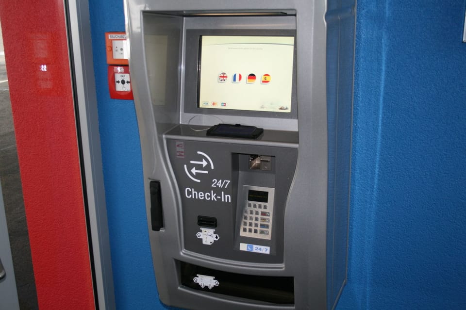 Check-in/check-out kiosk