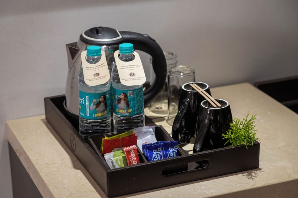 Club Room | Premium bedding, desk, iron/ironing board, free WiFi