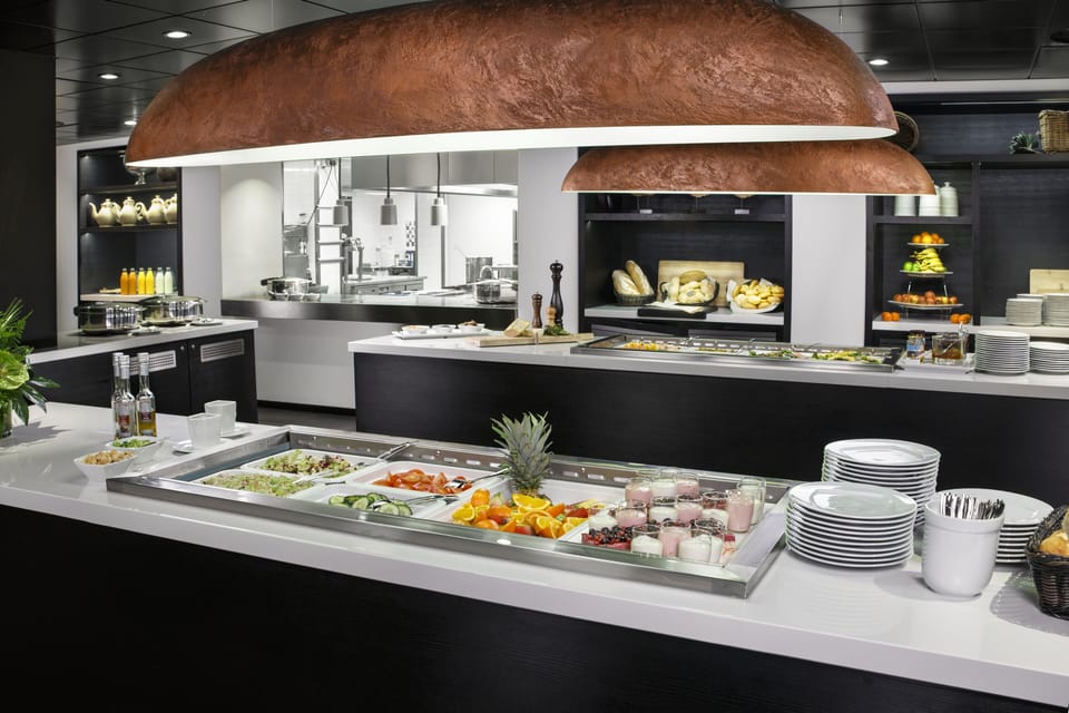 Daily buffet breakfast (EUR 21 per person)