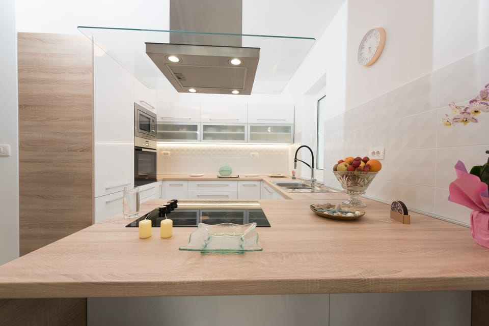 Villa, Private Pool | Shared kitchen | Fridge, microwave, oven, stovetop