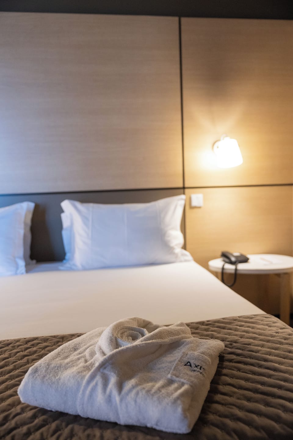 Double or Twin Room with Spa Access | Minibar, in-room safe, desk, blackout drapes