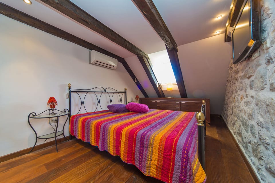 Apartment, 2 Bedrooms, City View | 2 bedrooms, desk, laptop workspace, WiFi (free)