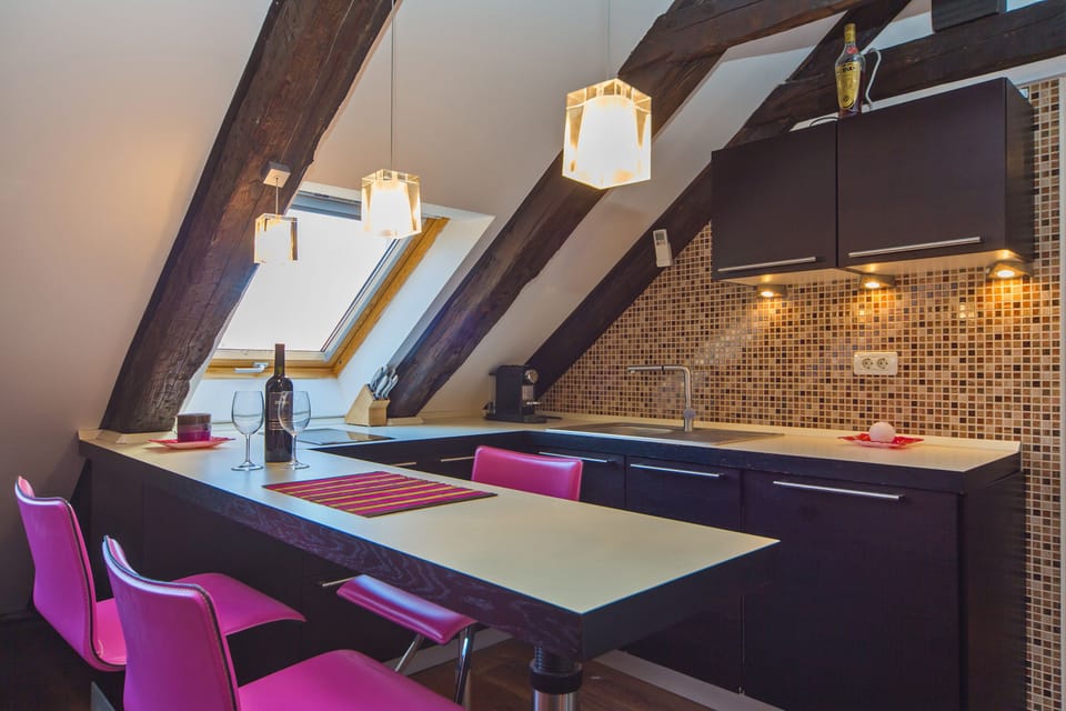 Apartment, 2 Bedrooms, City View | Private kitchen | Full-size fridge, stovetop, dishwasher, coffee/tea maker