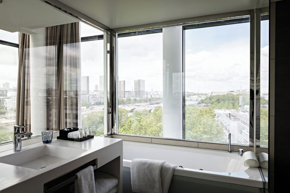 Presidential Suite, Multiple Beds | Bathroom | Eco-friendly toiletries, hair dryer, bathrobes, slippers