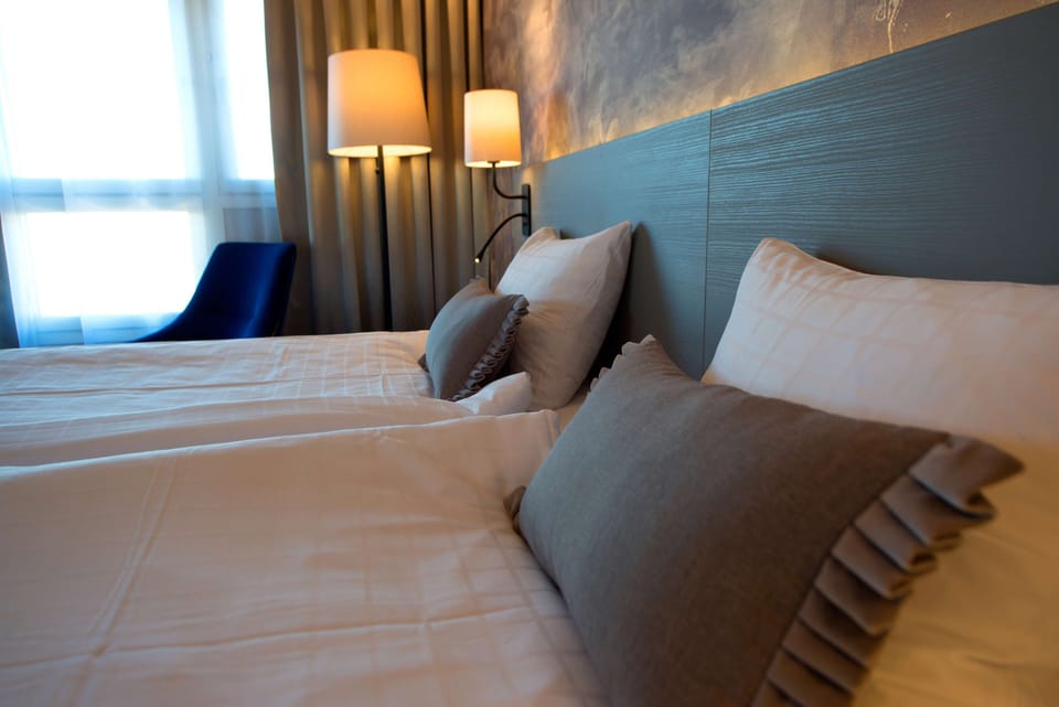 Twin Room | Iron/ironing board, free WiFi, bed sheets, wheelchair access