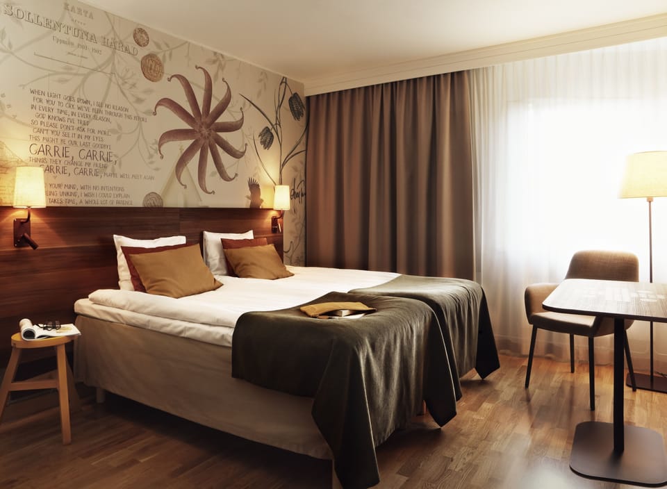 Desk, free WiFi, bed sheets