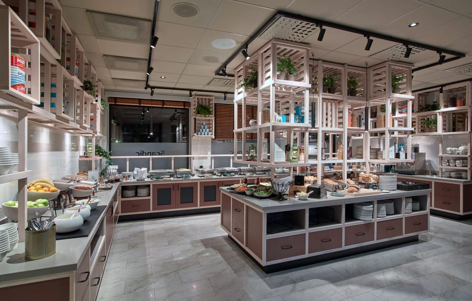 Buffet breakfast for a fee on weekends