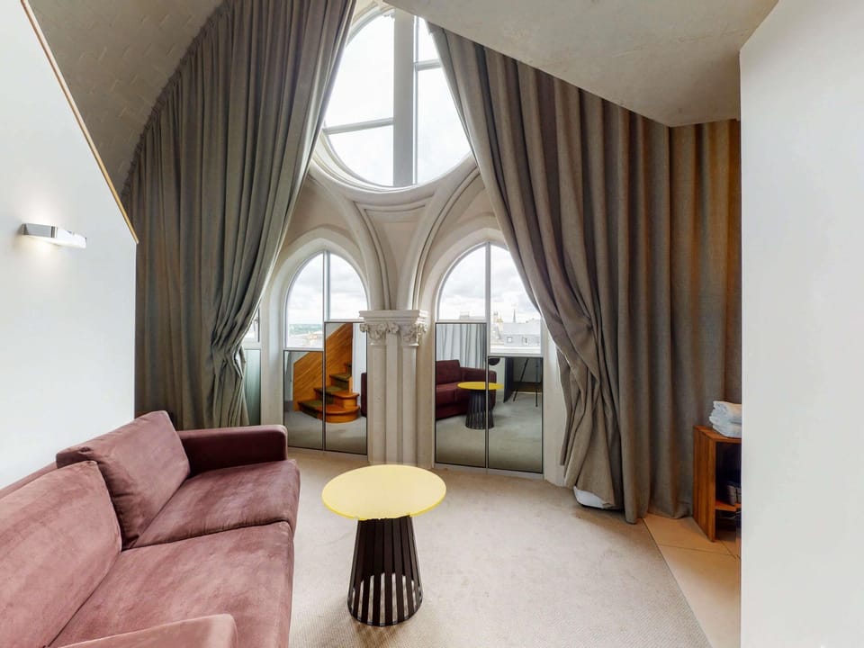 Privilege, Room, 1 Double Bed | Premium bedding, minibar, in-room safe, desk