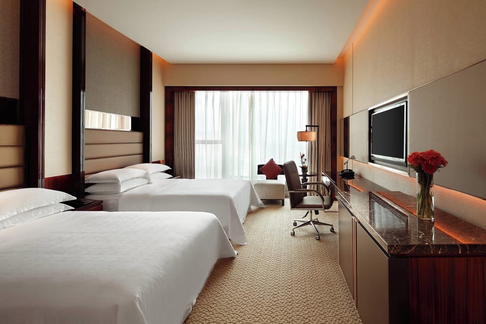 1 bedroom, premium bedding, down comforters, free minibar items