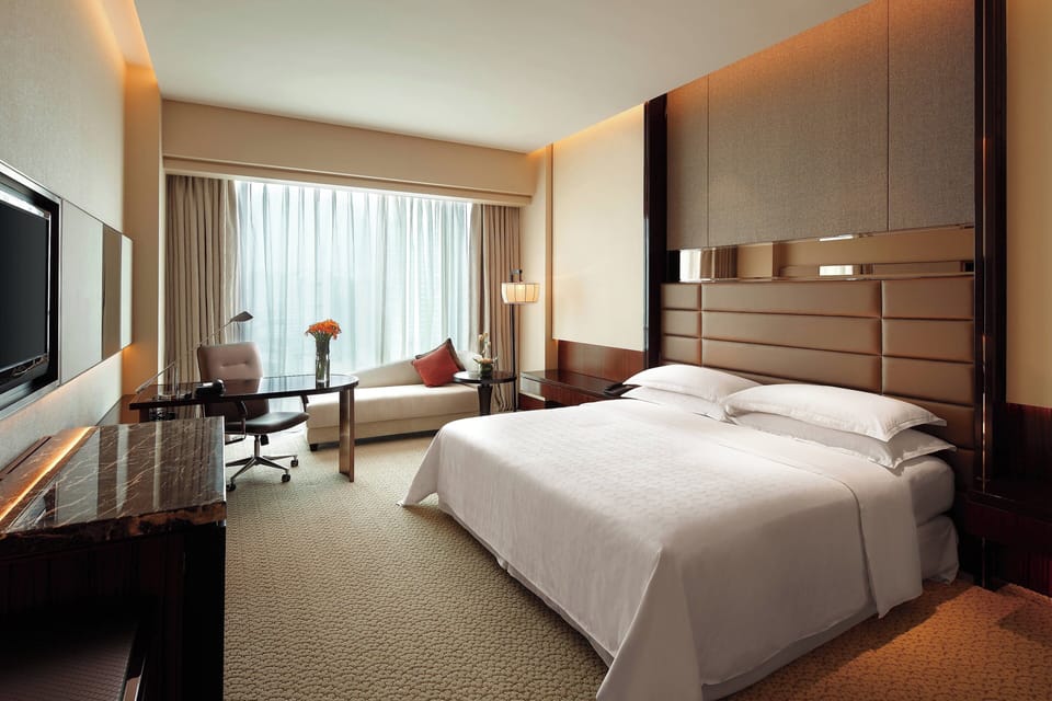 1 bedroom, premium bedding, down comforters, free minibar items