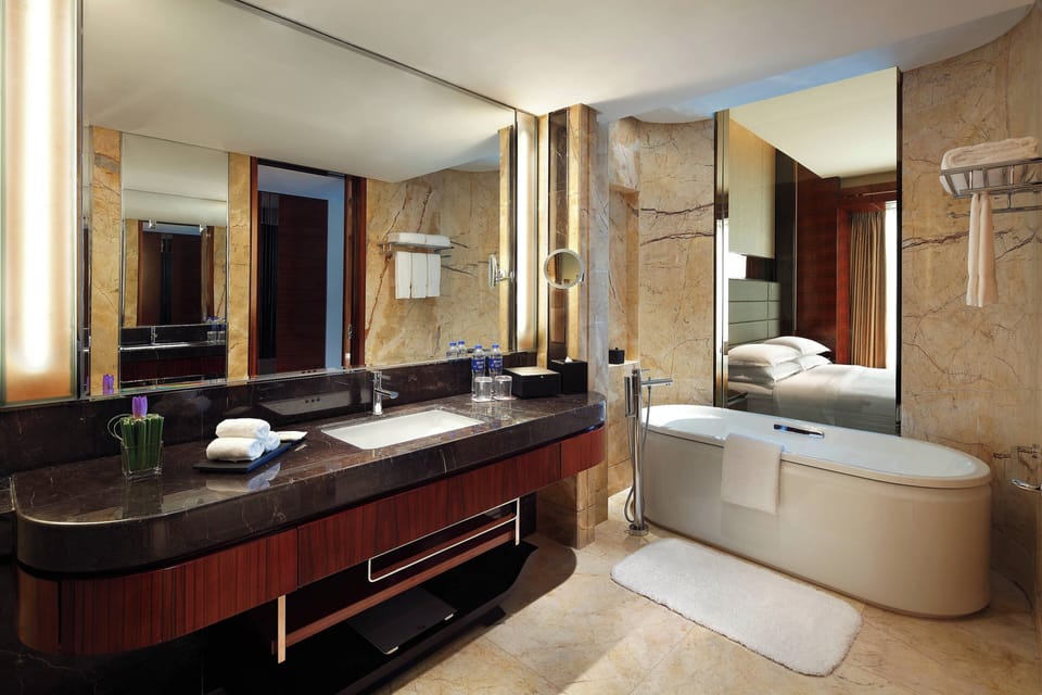 Rainfall showerhead, free toiletries, hair dryer, bathrobes