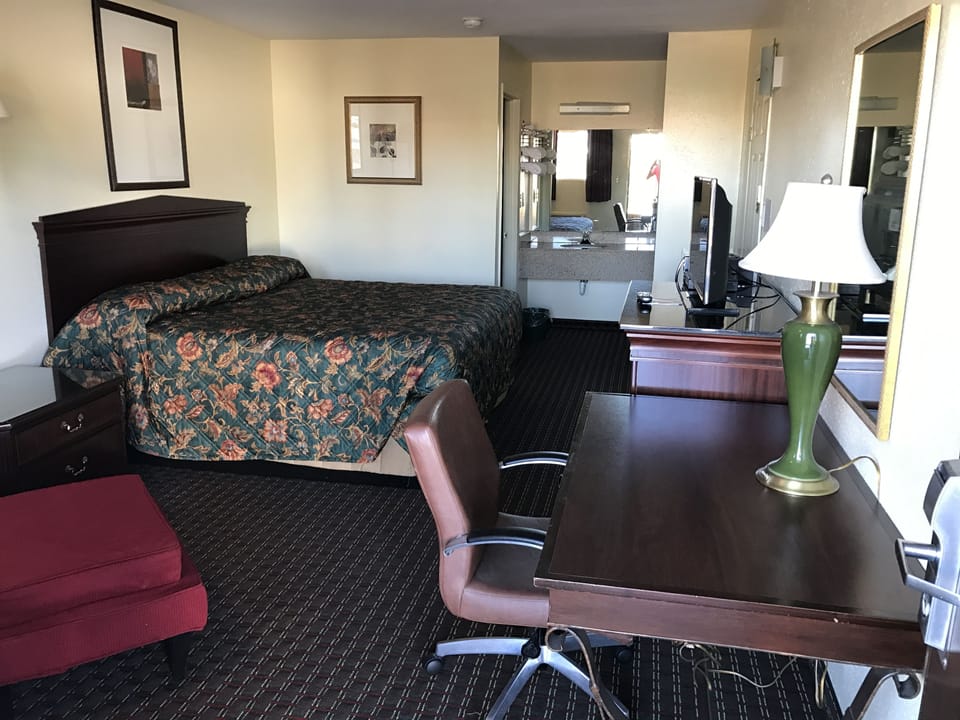Desk, free WiFi, bed sheets, alarm clocks