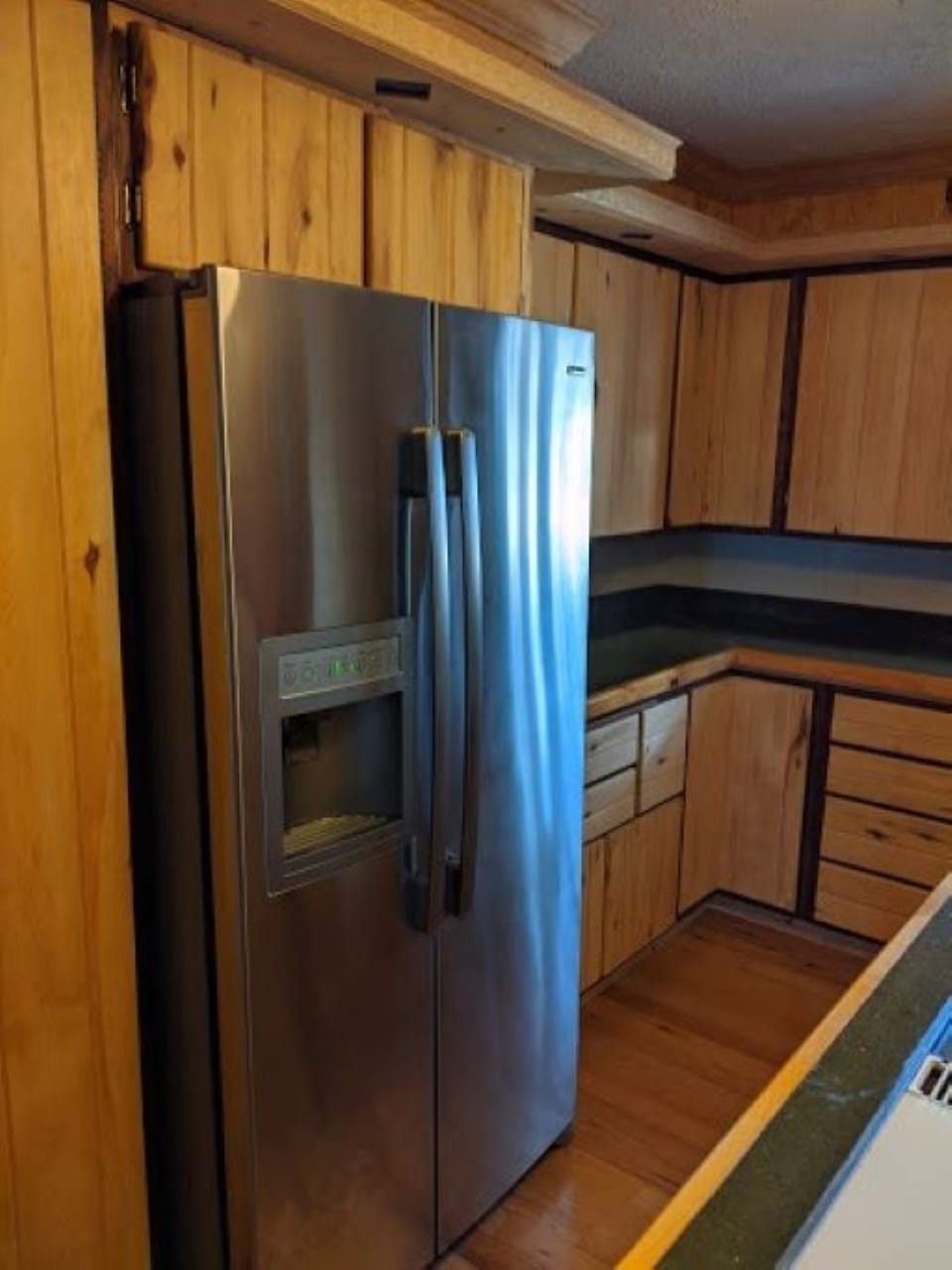Kitchen full size refrigerator