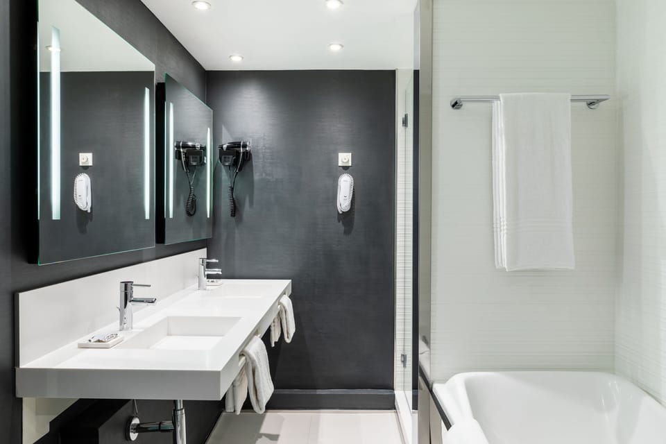 Room, 1 King Bed with Sofa bed, Sea View | Bathroom | Eco-friendly toiletries, hair dryer, bidet, towels