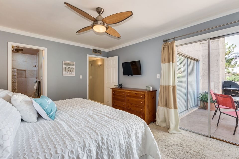 Mater Bedroom with attached bathroom