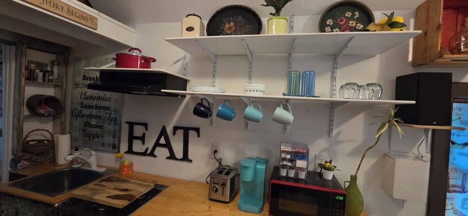 All kitchen necessities