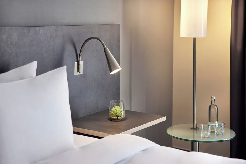 Deluxe Room, 1 Double Bed | 1 bedroom, hypo-allergenic bedding, pillowtop beds, minibar