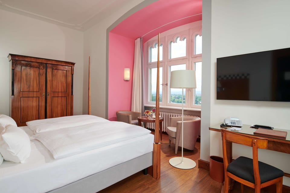 Exclusive Double Room | Down comforters, in-room safe, soundproofing, free WiFi