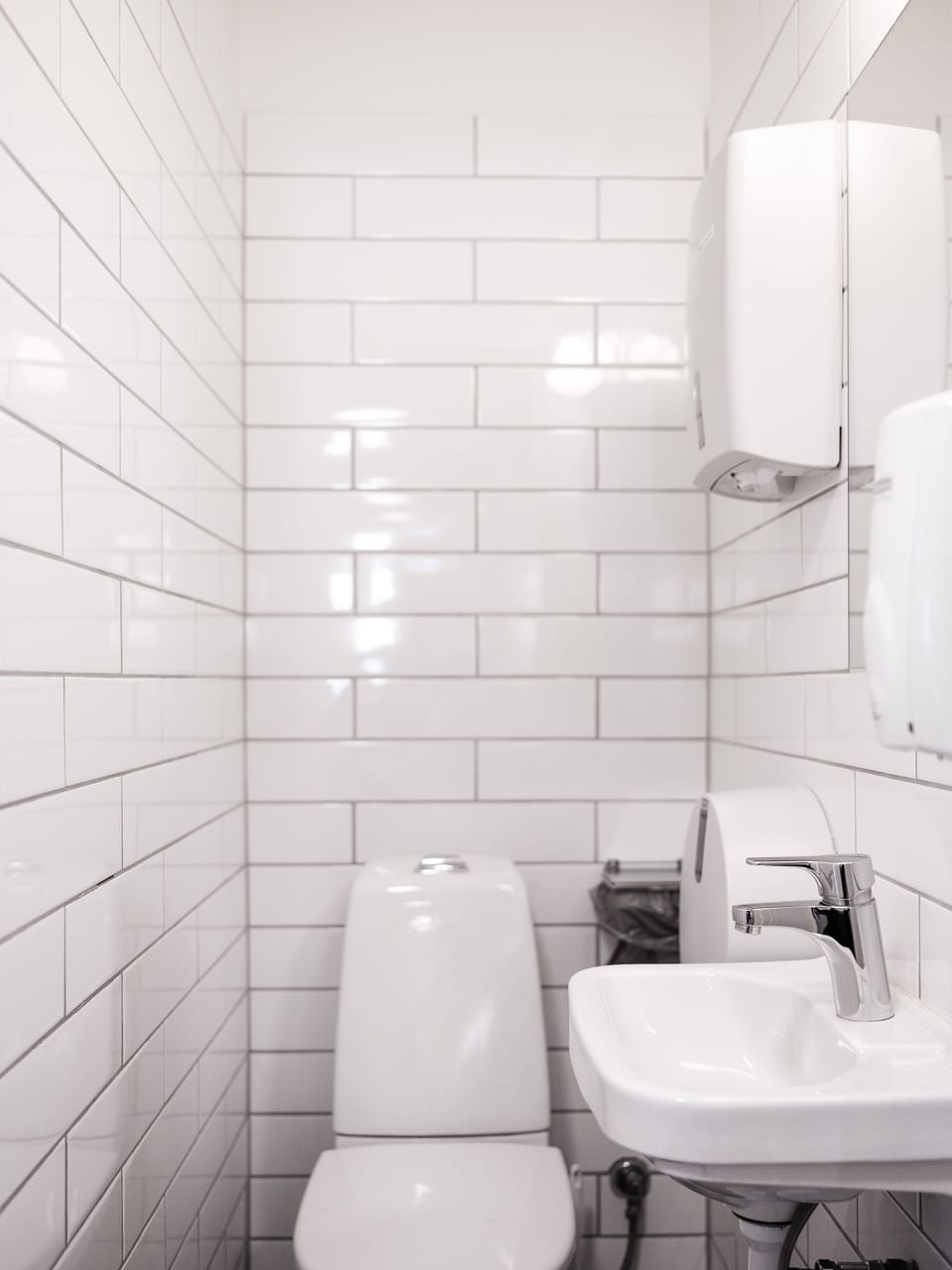 Shower, towels, soap, shampoo
