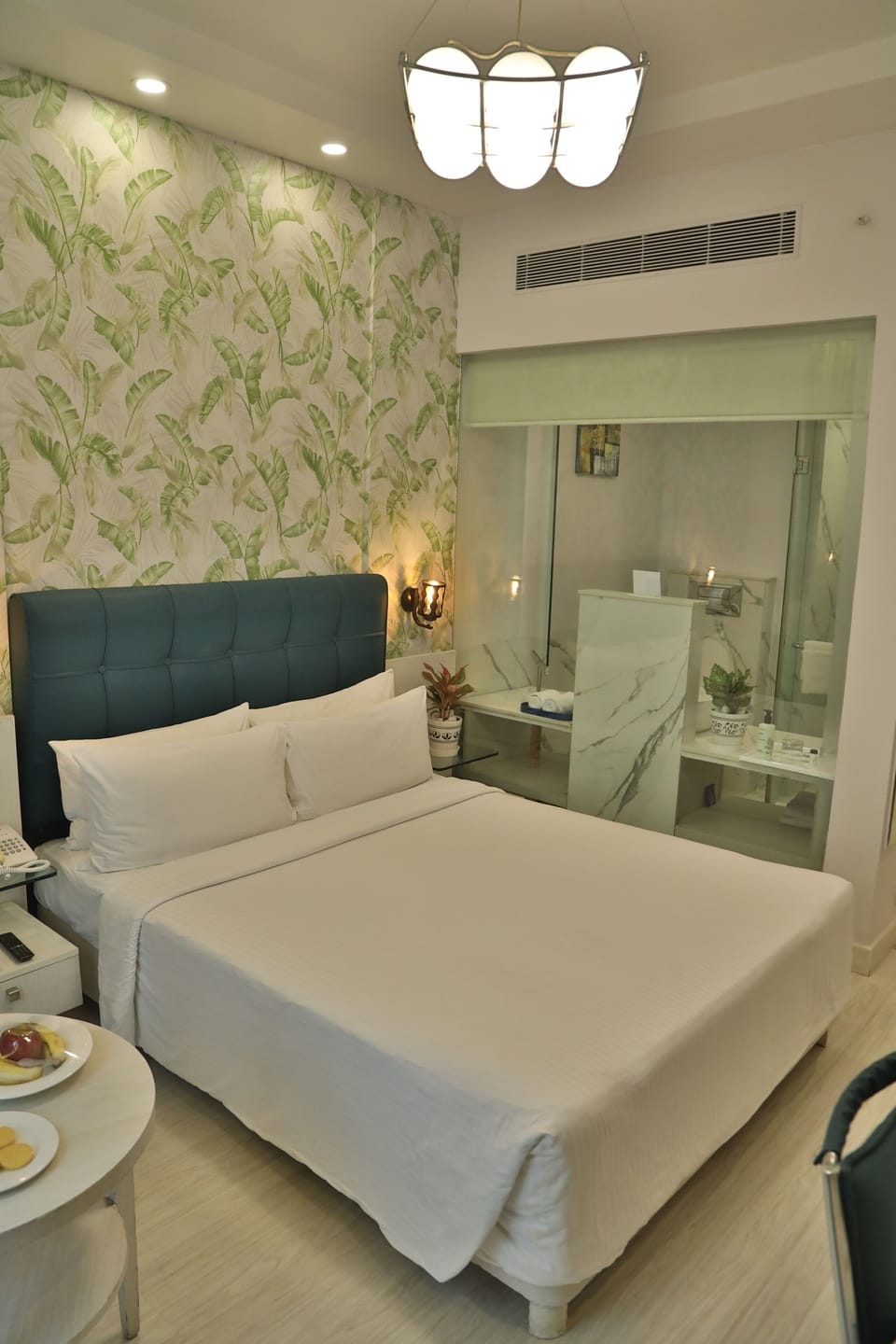 Superior Room, 1 Double Bed | Premium bedding, minibar, in-room safe, desk