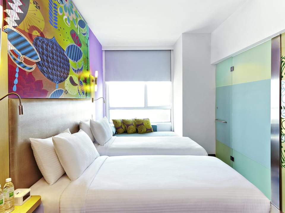 Standard Room, 2 Twin Beds | Minibar, in-room safe, desk, blackout drapes