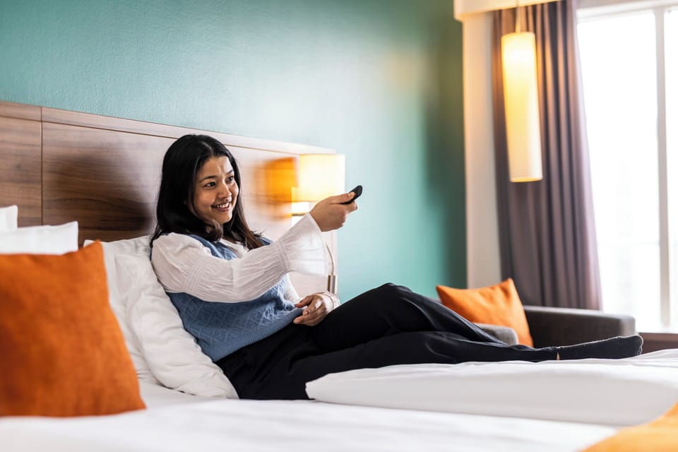 Standard Room, 1 King Bed, City View (CITY) | Premium bedding, desk, laptop workspace, iron/ironing board